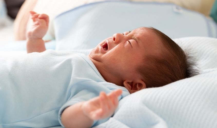 Bột lắc sữa giúp bé hạn chế trào ngược dạ dày và khó chịu