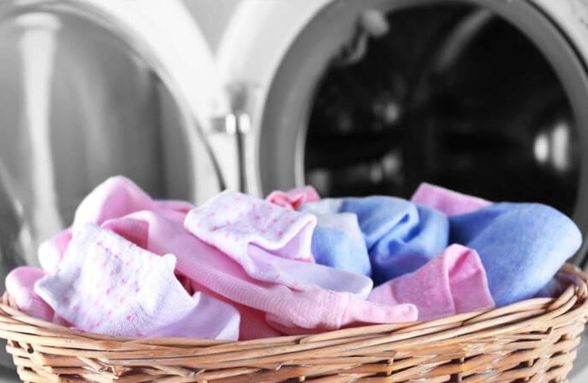 Bản chất vải linen được dệt rất chắc chắn, vì vậy bạn có thể giặt bằng máy